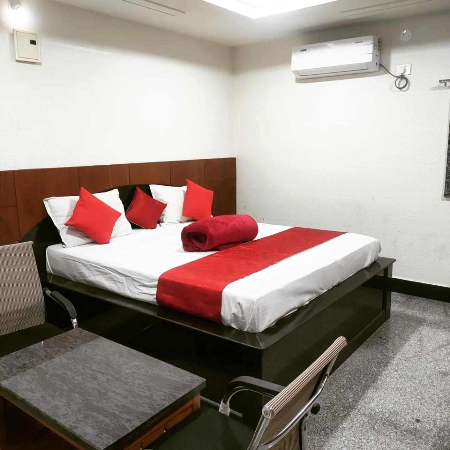 Hotel New Maruthi Inn, Lb Nagar حيدر أباد المظهر الخارجي الصورة